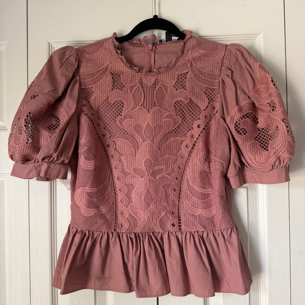 Express Lace Puff Sleeve Top